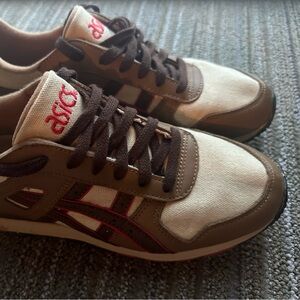 ASICS shoes, stylish and unique color combo 7.5 US fits like a 8.5 women size